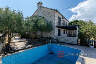 20 5005 30 Brac Sutivan house sea view for sale