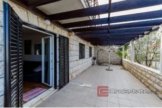 20 5005 30 Brac Sutivan house sea view for sale
