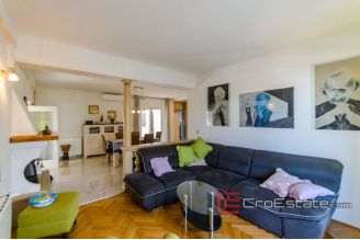 20 5005 30 Brac Sutivan house sea view for sale