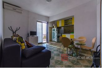 20 5005 30 Brac Sutivan house sea view for sale