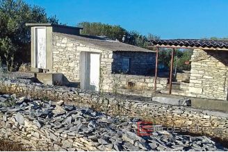 05 2025 63 Korcula small house for sale