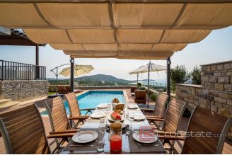 014 2022 306 primosten villa with pool and sea view for sale