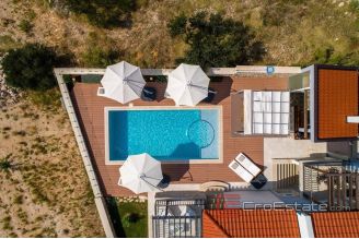 014 2022 306 primosten villa with pool and sea view for sale