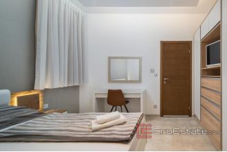 014 2022 306 primosten villa with pool and sea view for sale