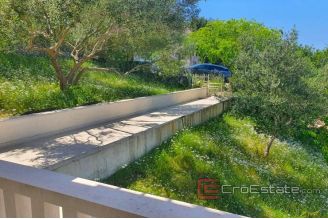 019 2021 274 island ciovo seafront house for sale