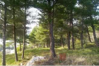 004 2112 01 building lan with sea view omis