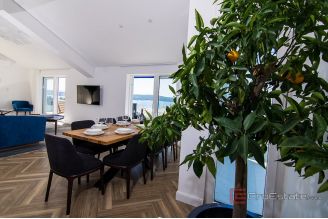 020 2018 157 Ciovo Luxury penthouse with a sea view for sale
