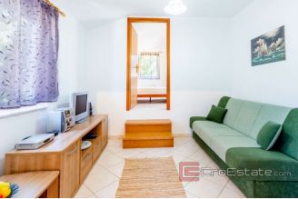 013 3474 30 island brac house overlooking sea for sale