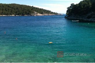 013 3474 30 island brac house overlooking sea for sale