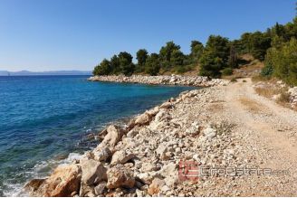 06 4961 30 Brac agricultiral land seafront for sale