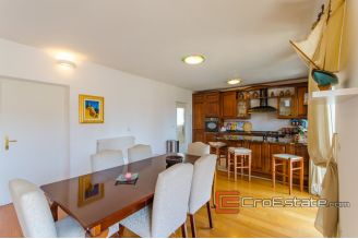 20 2024 107 Split apartment view for sale