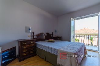 20 2024 107 Split apartment view for sale