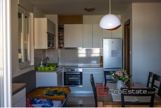 11 2019 125 Split apartment for sale