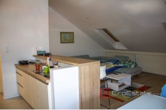 11 2019 125 Split apartment for sale