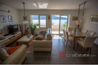 20 2024 45 Primoste villa waterfront for sale