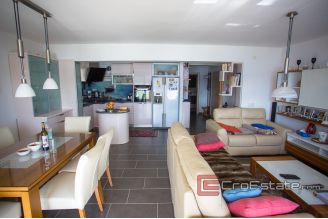 20 2024 45 Primoste villa waterfront for sale