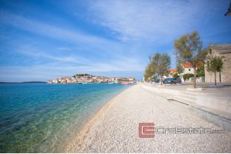 20 2024 45 Primoste villa waterfront for sale