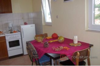 009 1596 16 island solta stone house for sale