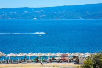 12 2019 124 Split apartment for sale