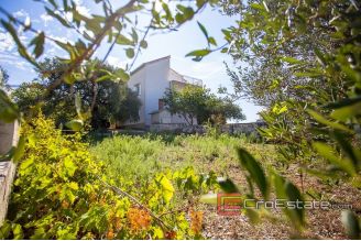 20 2019 90 Trogir area house sea view for sale