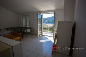 20 2019 90 Trogir area house sea view for sale