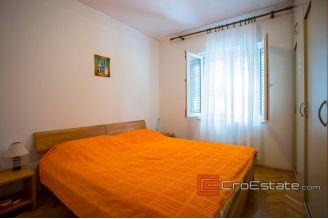 20 2019 90 Trogir area house sea view for sale
