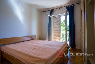 20 2019 90 Trogir area house sea view for sale