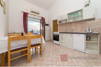 020 2022 194 rogoznica apartment house with swimming pool for sale