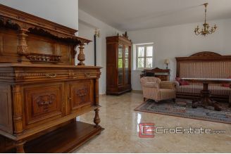 20 2014 148 Island stone house sea view for sale