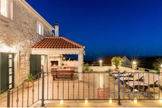 020 3734 30 island brac house in quiet area for sale