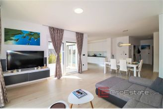 19 2022 299 Rogoznica villa sea view for sale