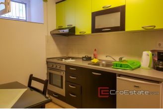 14 2025 52 Split stone house for sale