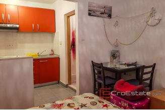 14 2025 52 Split stone house for sale