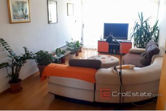 04 2025 14 Split apartment for sale