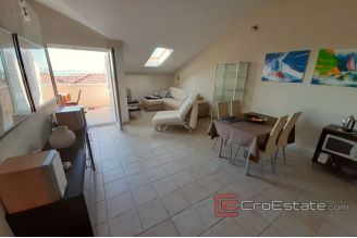 014 2016 359 peljesac penthouse for sale
