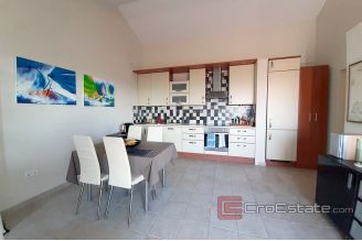 014 2016 359 peljesac penthouse for sale