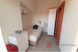 014 2016 359 peljesac penthouse for sale