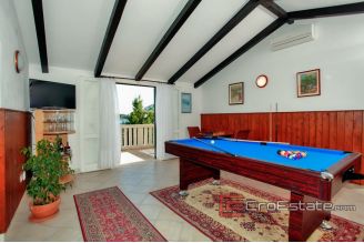 20 2013 77 Korcula villa seafront for sale