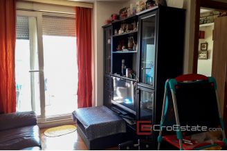 07 2026 06 Split apartment for sale