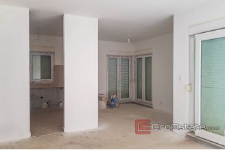 13 2024 110 Split apartment for sale