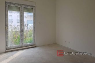 13 2024 110 Split apartment for sale