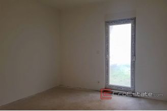 13 2024 110 Split apartment for sale