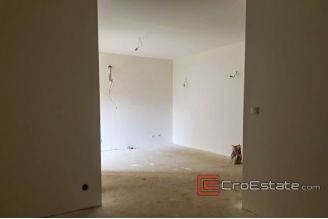 13 2024 110 Split apartment for sale