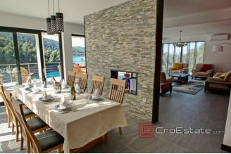 20 2013 78 Korcula villa seafront for sale