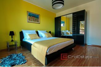 20 2013 78 Korcula villa seafront for sale