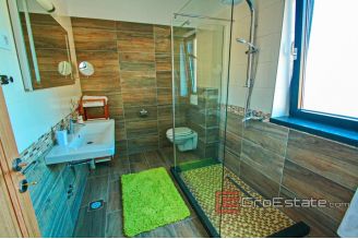 20 2013 78 Korcula villa seafront for sale