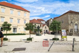 14 Hvar building land front row for sale