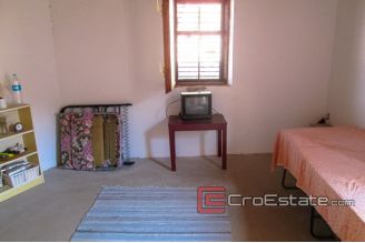 14 Hvar building land front row for sale