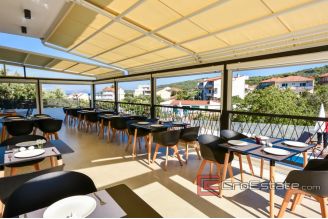 20 2013 104 Ciovo Villa for sale