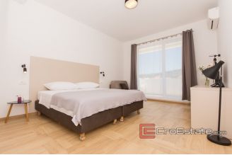 20 2013 104 Ciovo Villa for sale